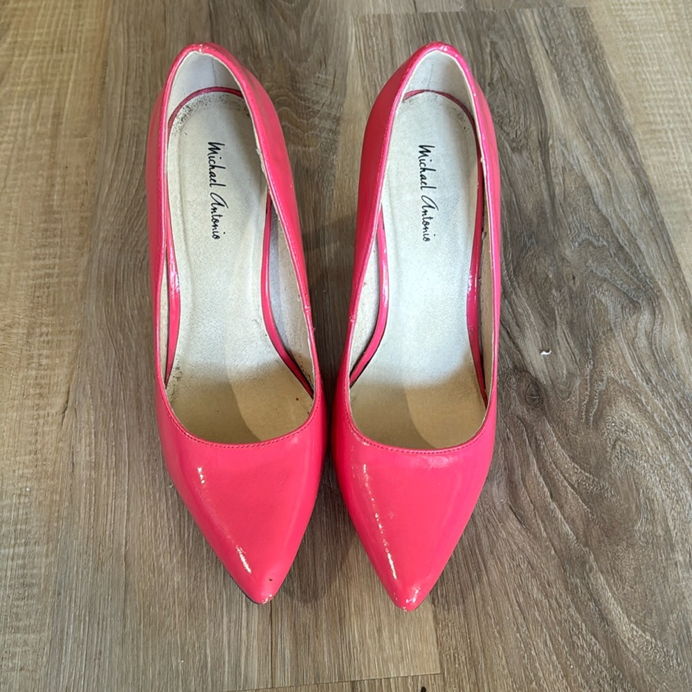 Michael Antonio Hot Pink Heels size 9